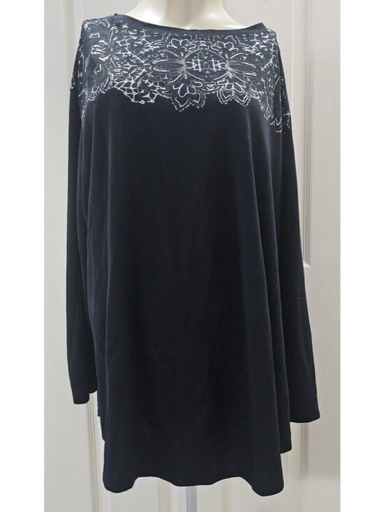 Ava & Viv Tops - Ava & Viv Black Tunic Top Sheer Mesh Yoke Silver Foil Mandala Plus Size 2X
